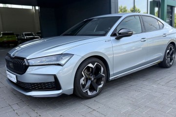 2.0TSI Sportline 4X4 24/25 rok tylko 14.000km przebiegu FV23%